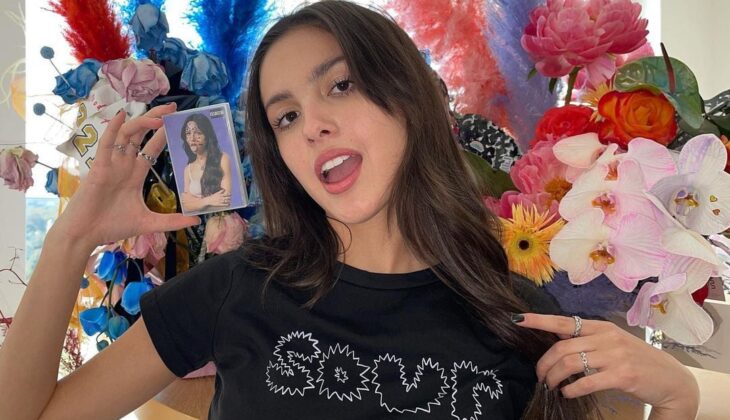  Album 'Sour' của Olivia Rodgiro doanh thu lớn nhất nước Mỹ 2021